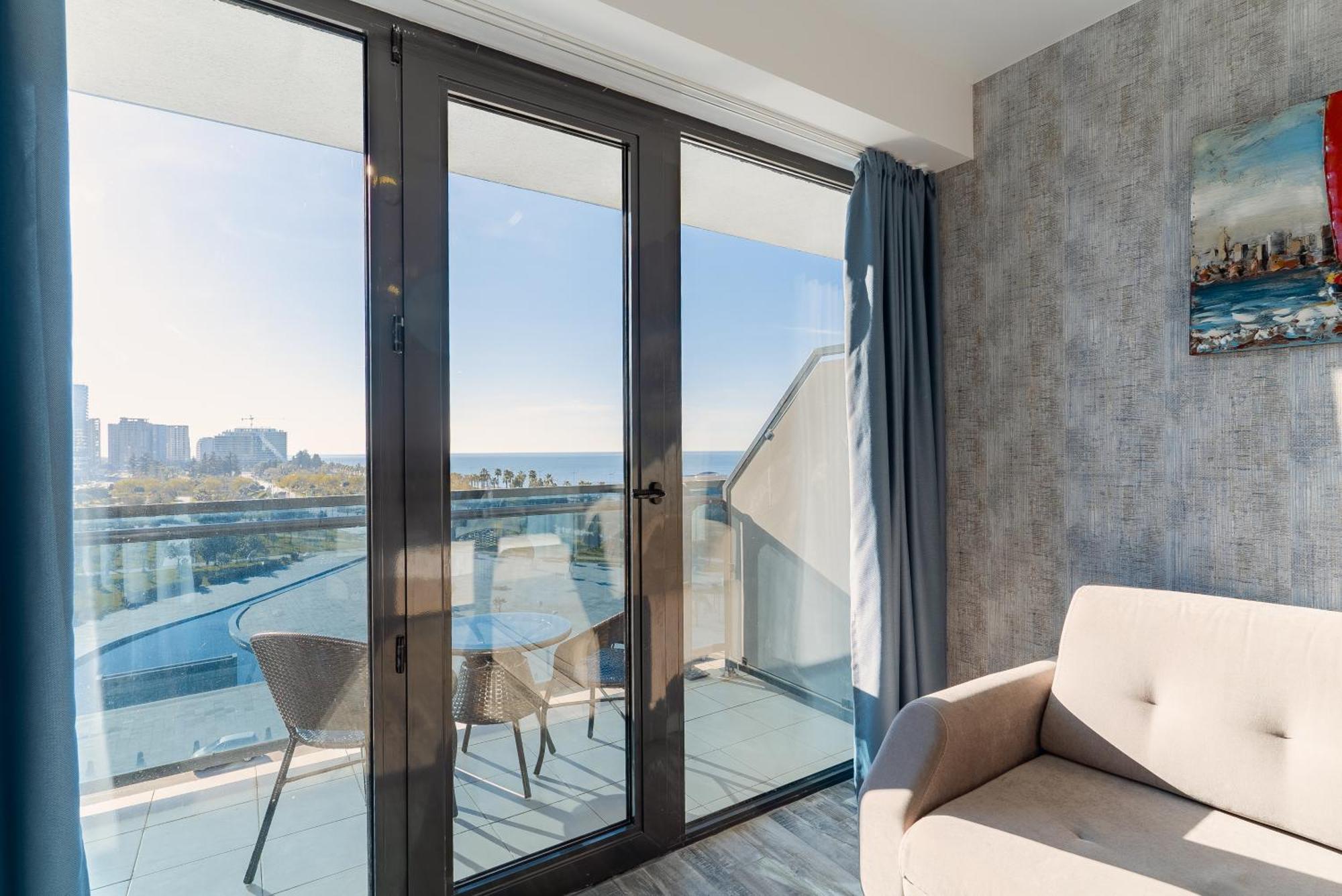Your Beach Tower Batumi Phòng bức ảnh