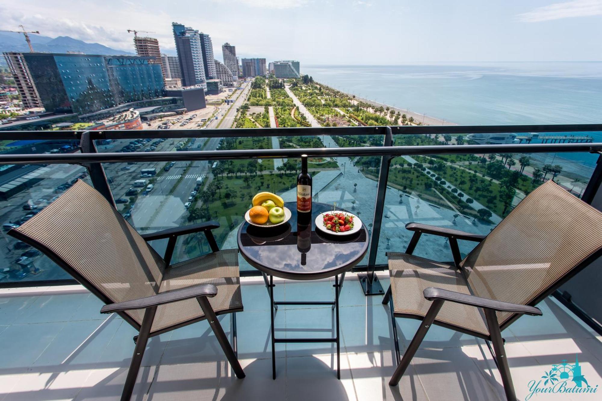 Your Beach Tower Batumi Phòng bức ảnh