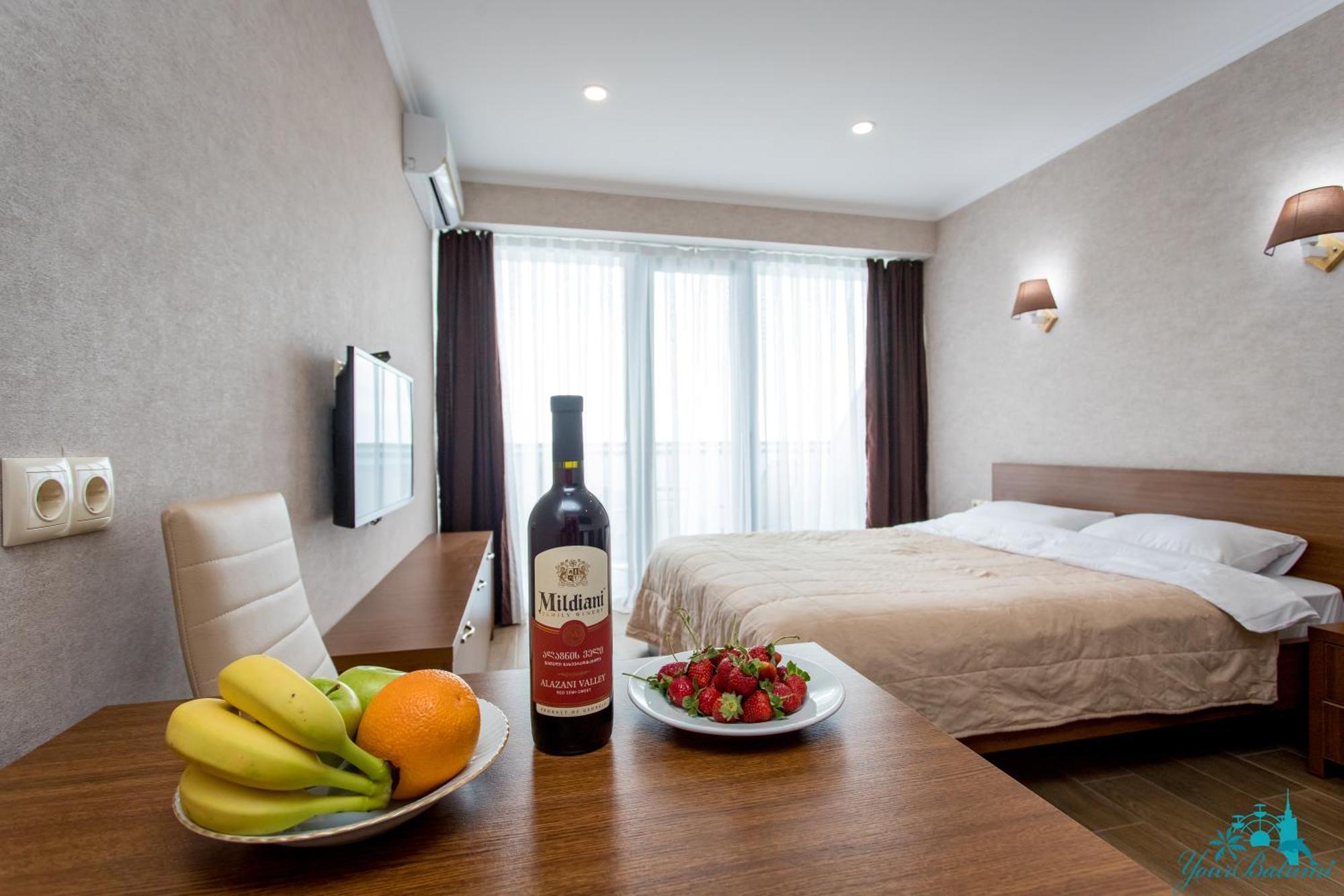Your Beach Tower Batumi Phòng bức ảnh